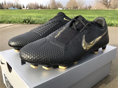 nike phantom venom soccer cleats